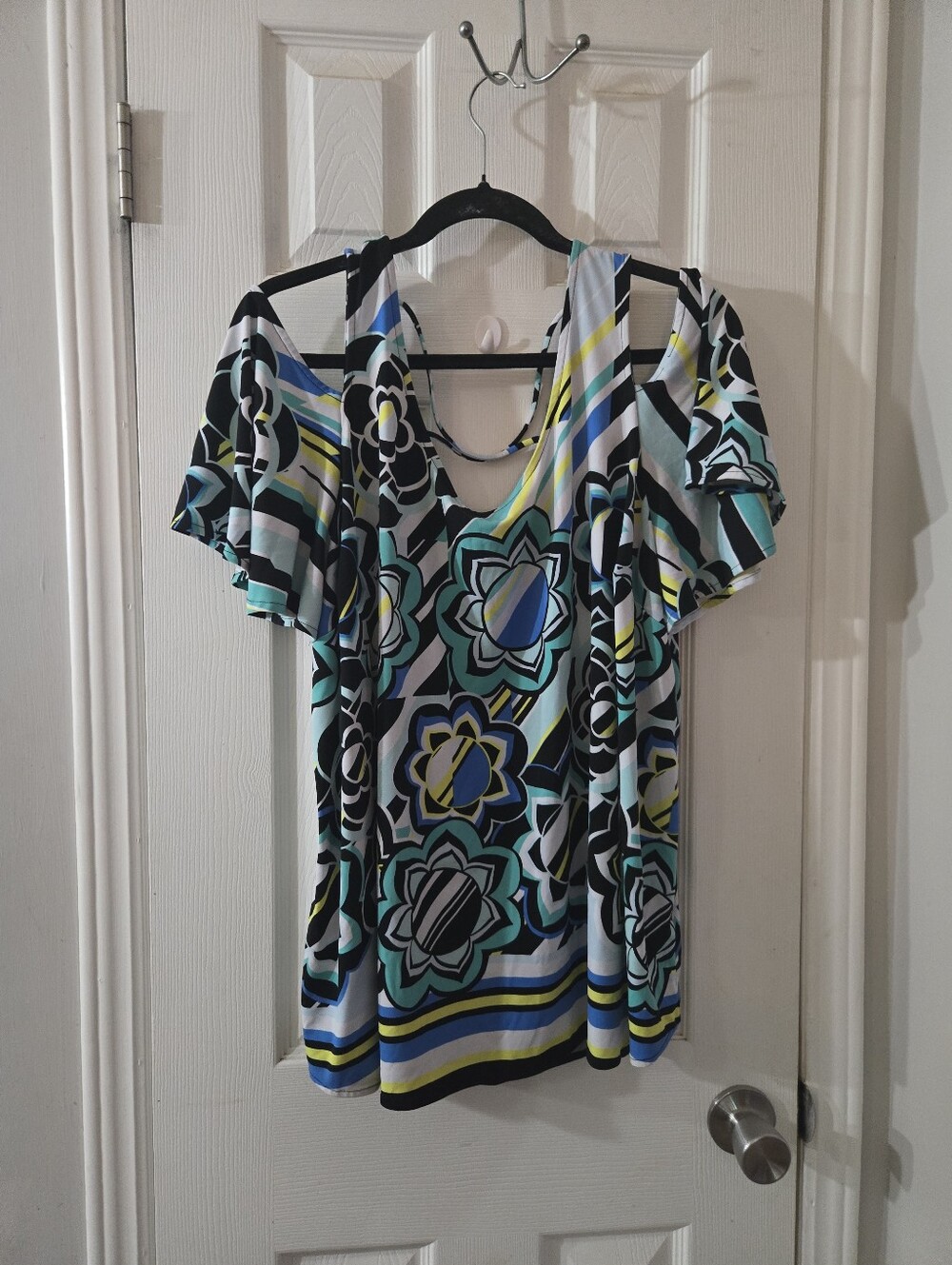 2x slinky blouse